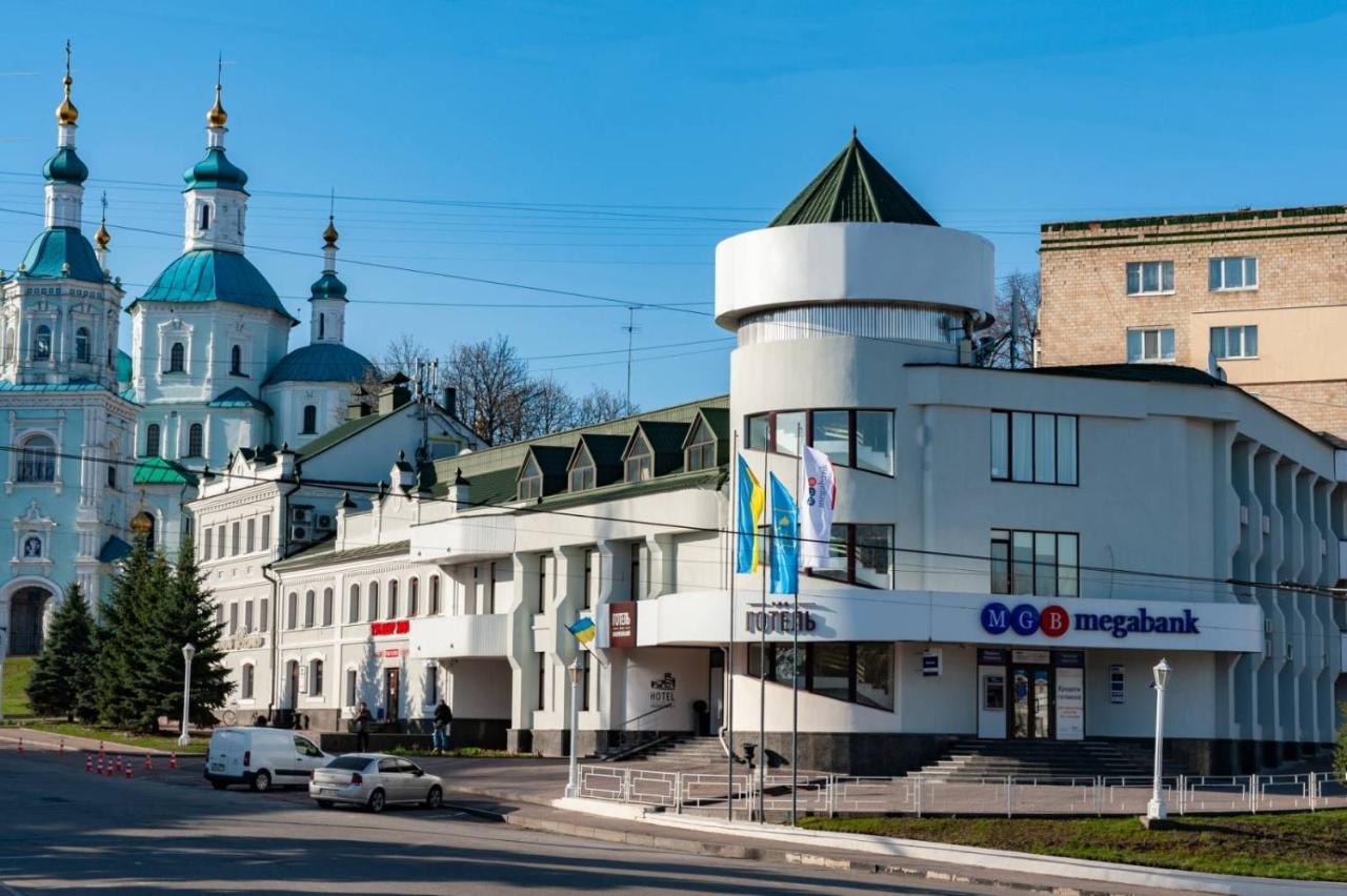 Hotel Voskresensky Sumy Esterno foto